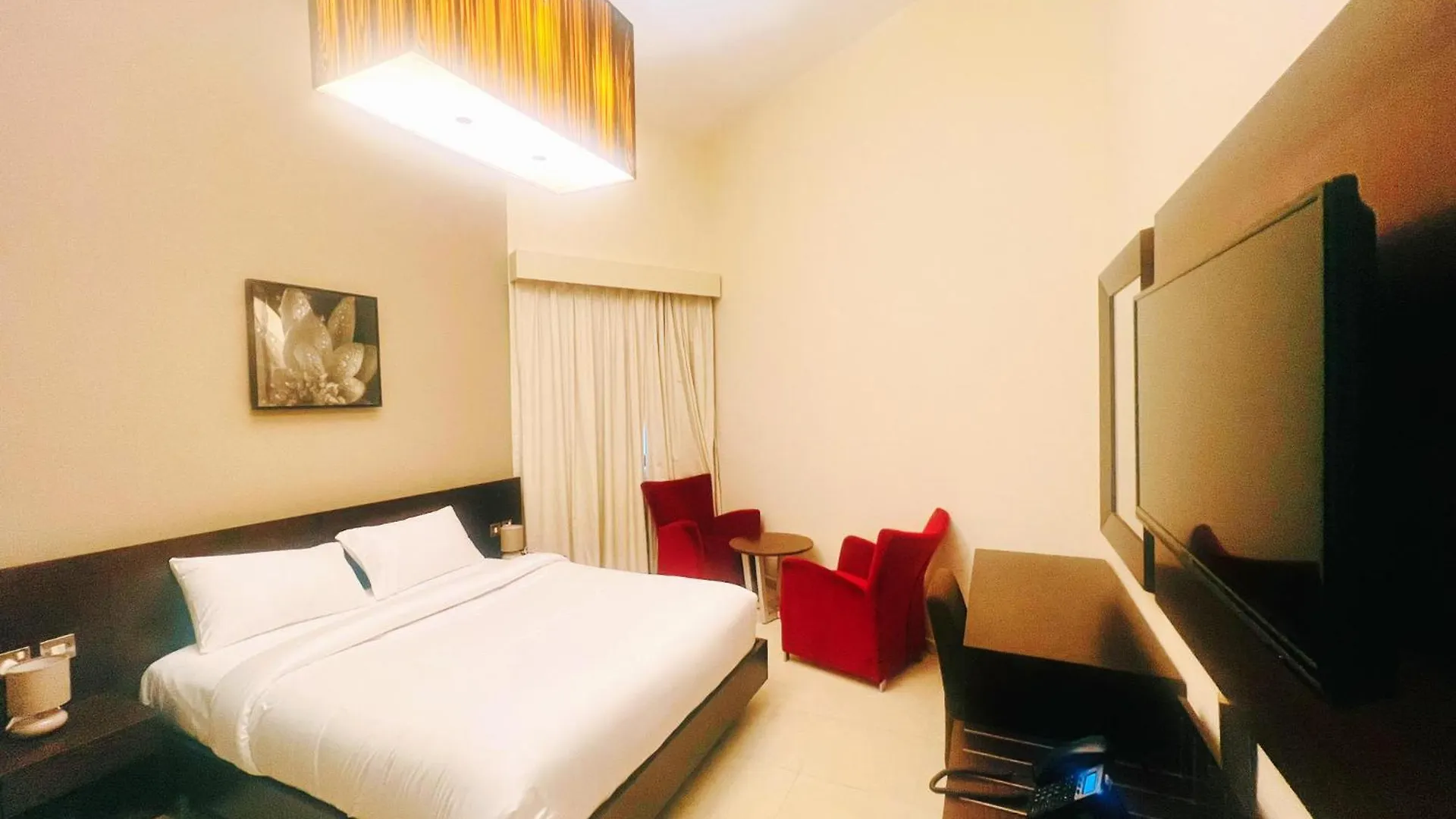 Alraef Luxury Apartments Dubai 0*,